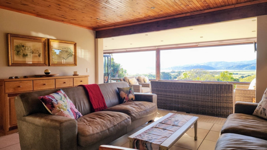 2 Bedroom Property for Sale in Brenton On Lake Western Cape